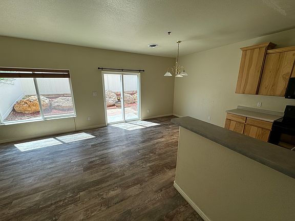 3rd image of 3005 Bella Donna Ln