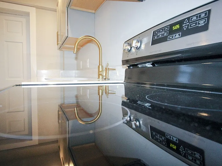 230 Bryant Ave — Photo 77