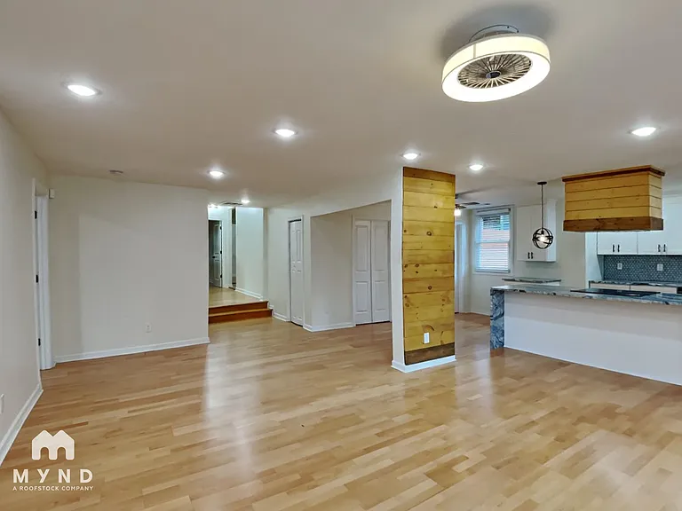 2720 Hedgewood Dr NW — Photo 3