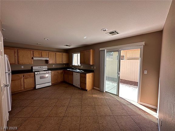 5th image of 10471 Sweet Juliet St