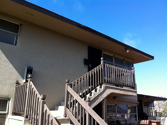 2nd image of 324 Rosecrans St