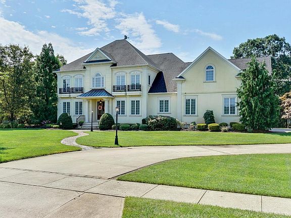 2nd image of 1398 Vincenzo Dr
