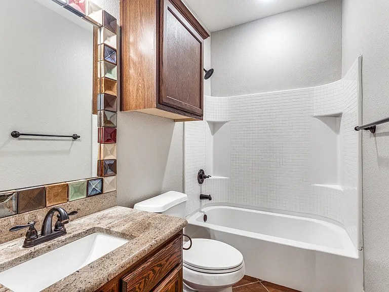 2712 Merida | Duplex new TCU campus | Duplex has two additional Bathrooms.