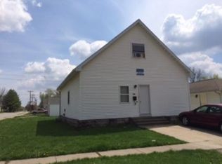 1901 11th St, Charleston, IL 61920