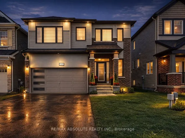 1019 Apolune St, Ottawa, ON K2J 6T2