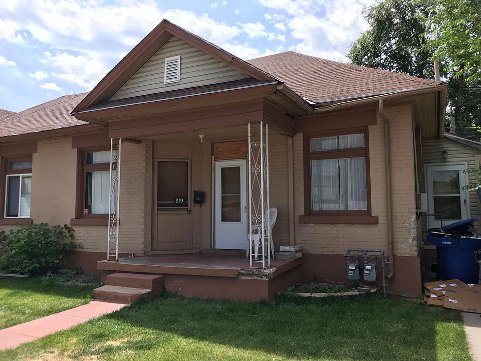 1st image of 817 W Emeril Ave