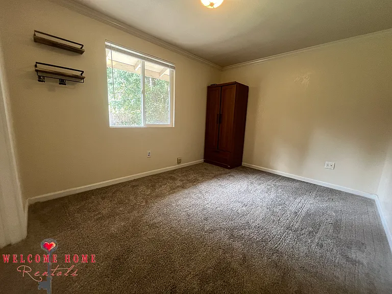 17819 Upland Dr SE — Photo 13