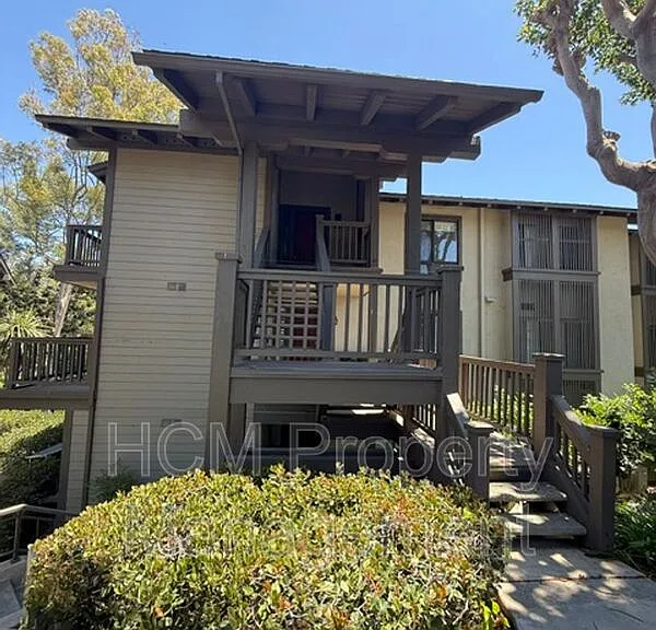 19 Viejo — Photo 1