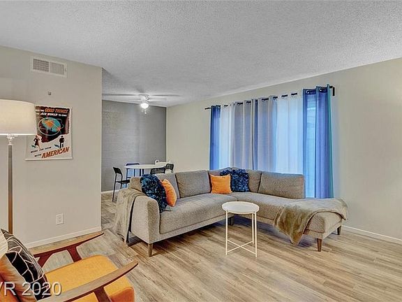 2nd image of 3417 Villa Knolls South Dr