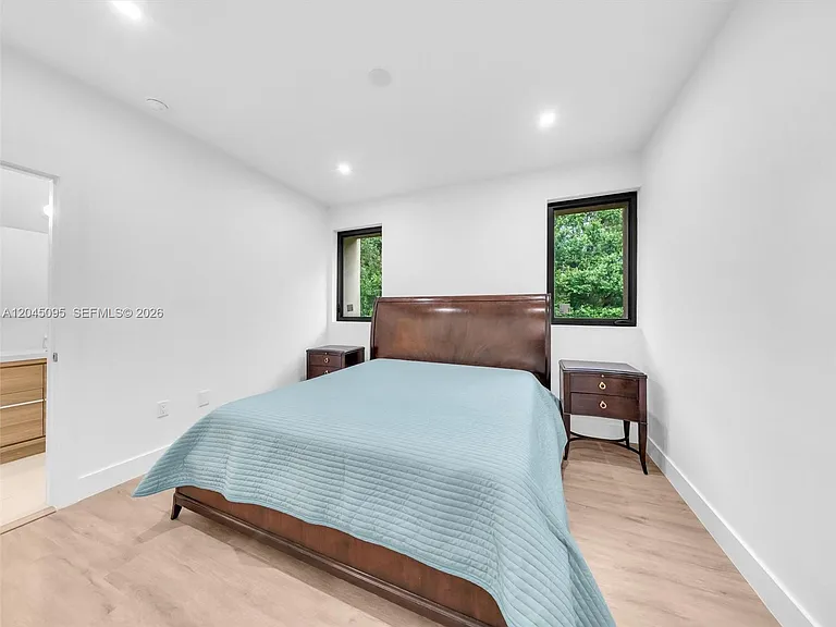 5505 W Oak Way — Photo 10