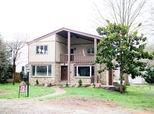 3719 Kanawha Ave, Charleston, WV 25304