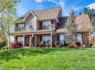 12931 Peach View Dr, Knoxville, TN 37922