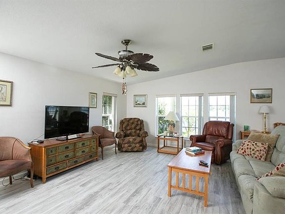 5th image of 337 Egret Cir