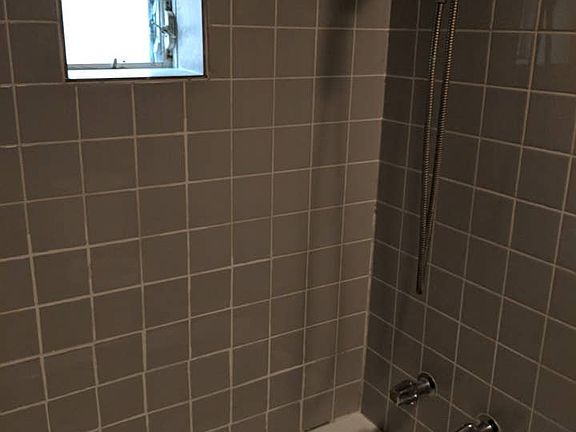 2nd image of 1837 N Fairfield Ave APT 1