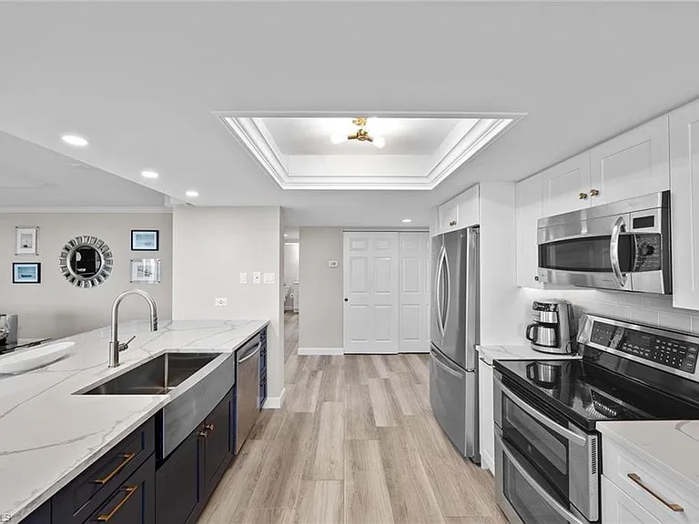 6585 Nicholas Blvd #805 — Photo 14