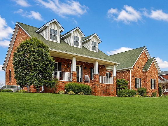 2nd image of 117 Bloomsbury Dr
