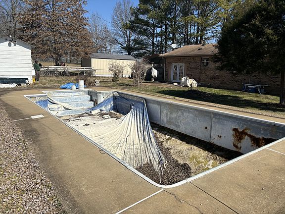 3rd image of 1708 Keller Ave