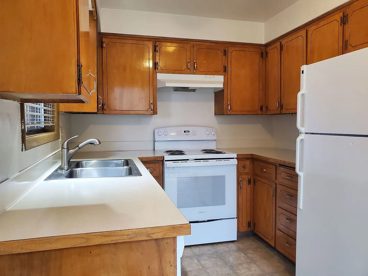 310-Colony Apartments — Photo 4