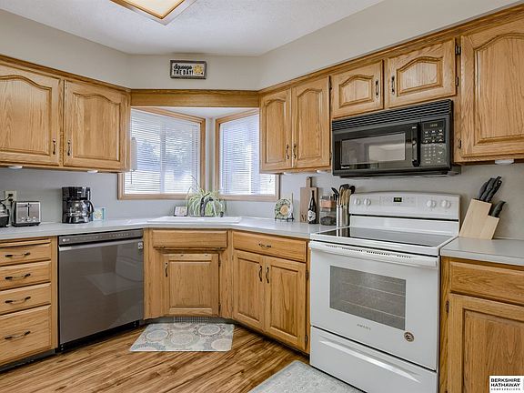 2nd image of 4905 S 160th St