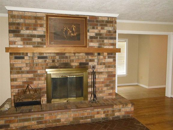 3rd image of 428 County Road 4262