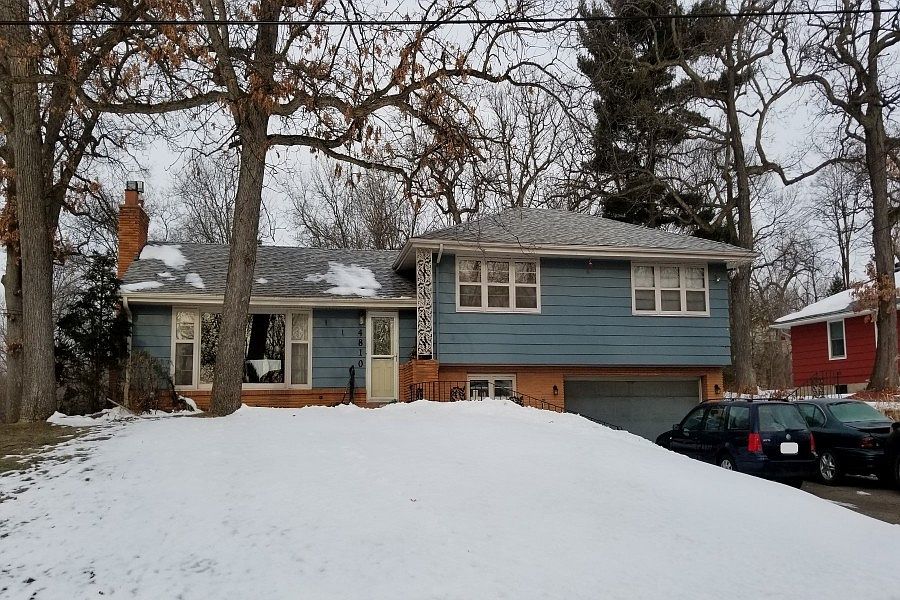 1st image of 4810 Royal Oaks Dr