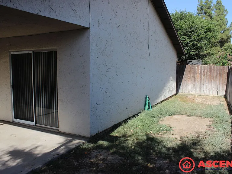4609 Baybrook Way — Photo 10
