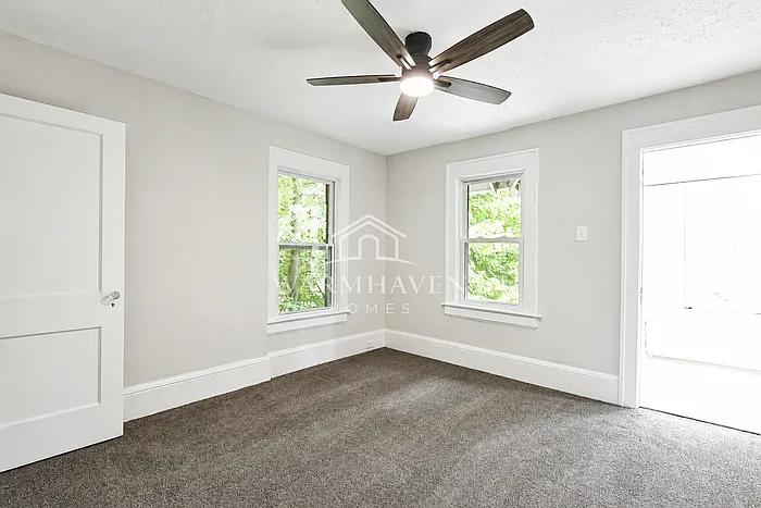 1007 Delia Ave — Photo 10