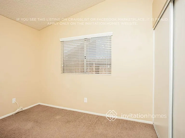 19086 Reindeer Dr — Photo 12