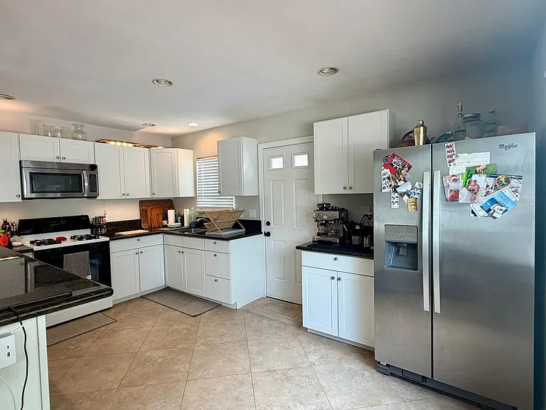 3359 Roosevelt St — Photo 11