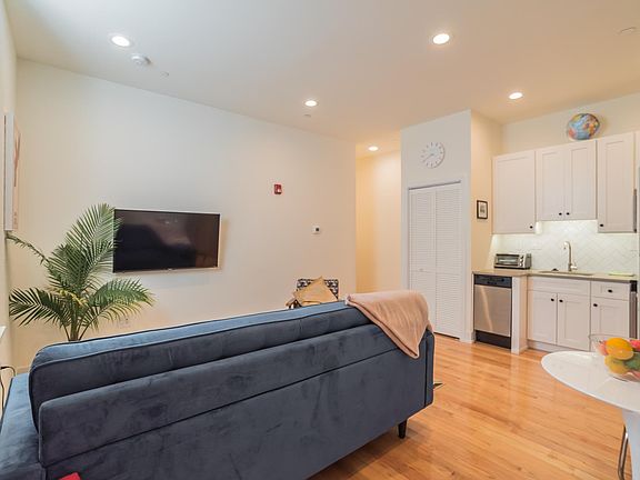 4th image of 721 N 5th St Unit 1