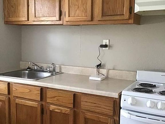3rd image of 6633 Torlina Dr