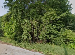 710 S Oak St, Buchanan, MI 49107