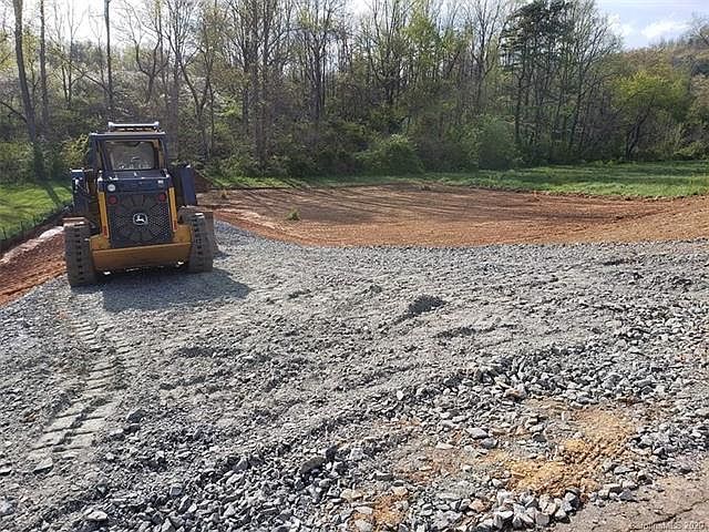 2nd image of 671 Oak Ln #4