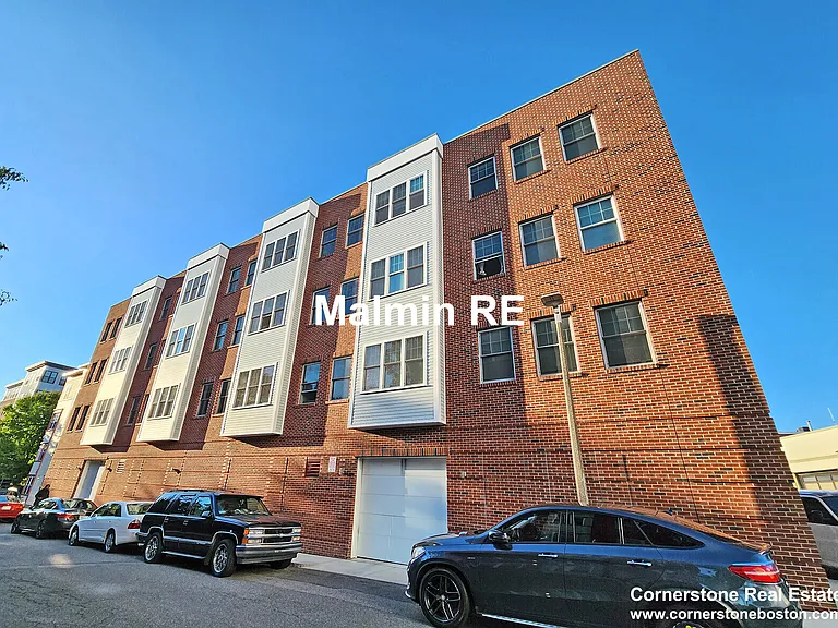 81 Amory St #204 — Photo 14