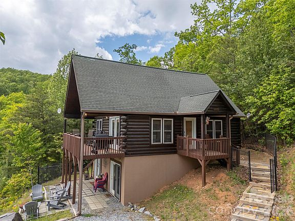 3rd image of 202 Fall Creek Dr