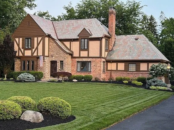 5621 Wynnburne Ave, Cincinnati, OH 45238