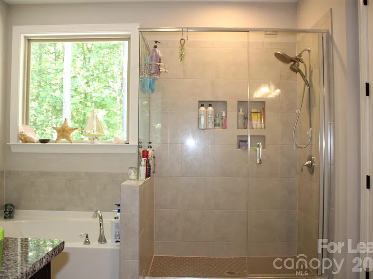 4181 Palm Dr — Photo 17