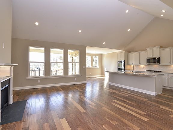 5th image of 1009 Wadeslea Dr
