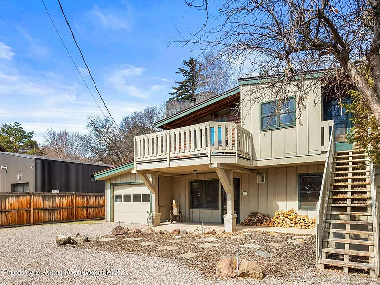 120 Tucker Ln — Photo 25