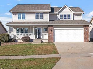 307 N 16th St, Indianola, IA 50125