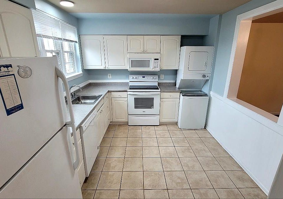 1st image of 14880 Cool Oak Ln