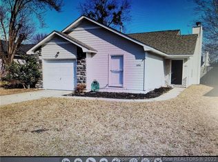 6816 Shawcross Ln, Fayetteville, NC 28314
