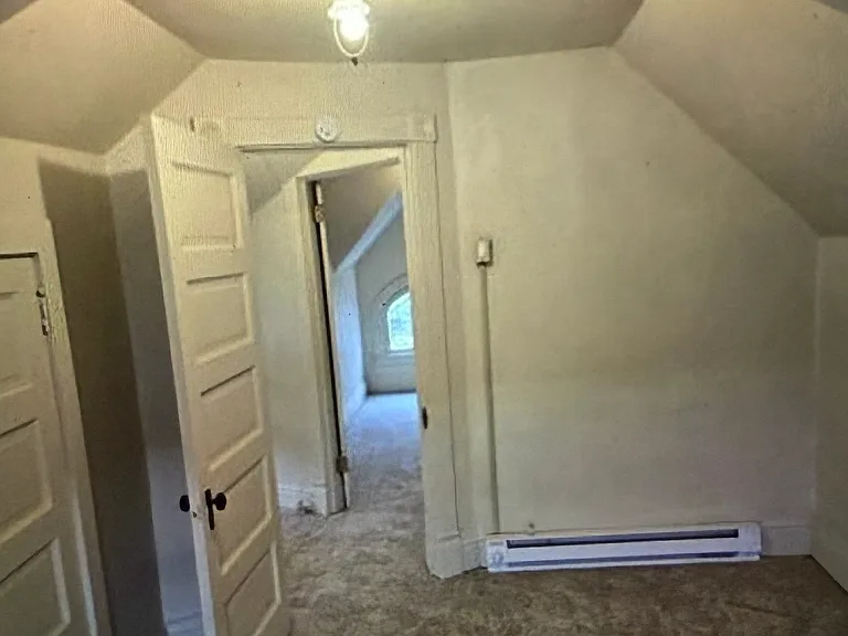 420 Caldwell St — Photo 3