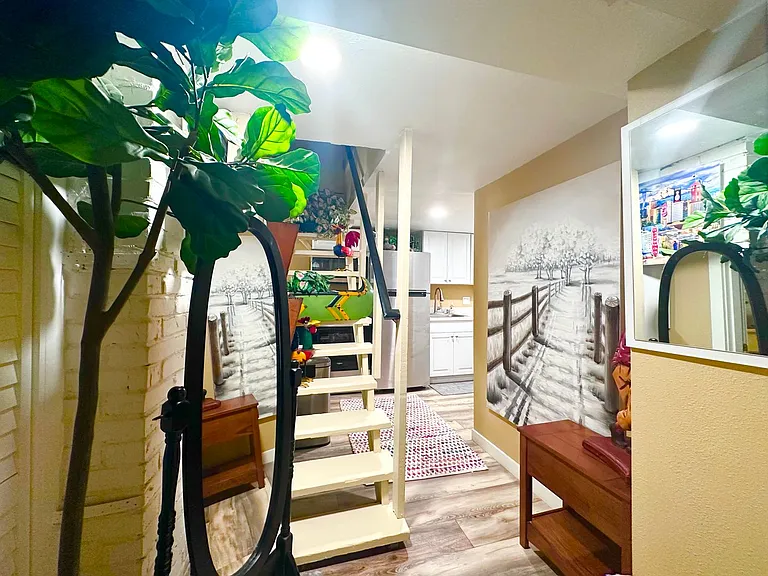 Modern Comfort Meets Convenience Fully Furnished 2-Bedroom ADU in Milwaukie! — Photo 14