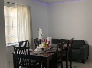 622 NE 4th St #4, Hallandale, FL 33009