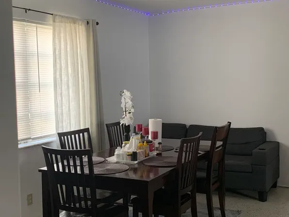 622 NE 4th St #4, Hallandale, FL 33009