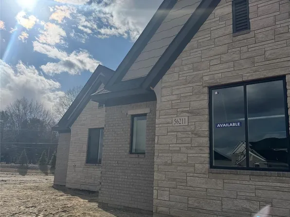 56211 Stone Falcon Dr, Shelby Township, MI 48315