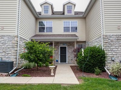 N16W26443 Meadowgrass Cir, Pewaukee, WI, 53072