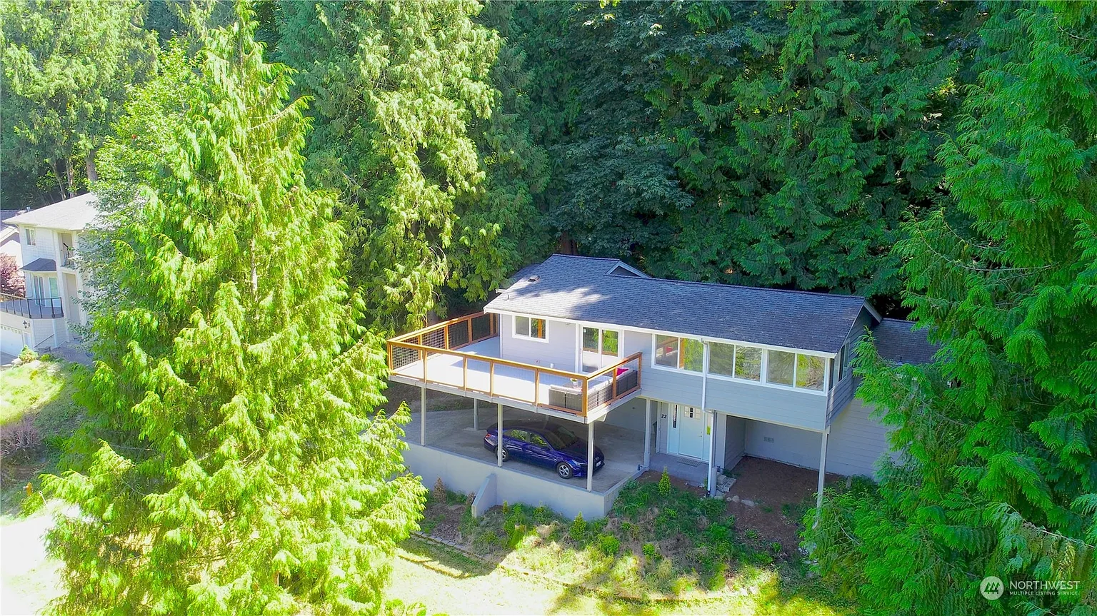 22 Lake Louise Dr photo 1