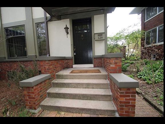 2nd image of 126 Lawn Pl